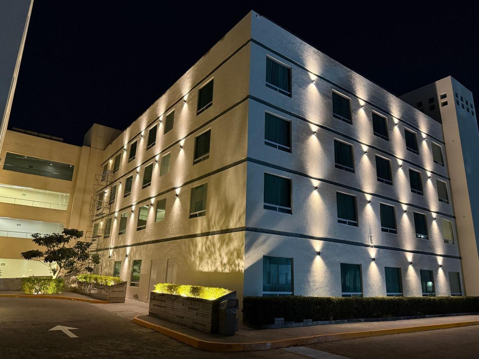 Radisson Poliforum Plaza Hotel León Exterior foto
